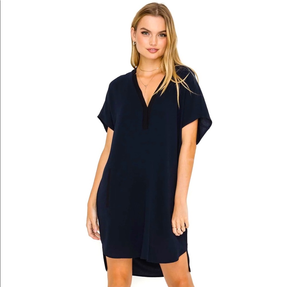 ASTR The Label V-Neck Shift Dress